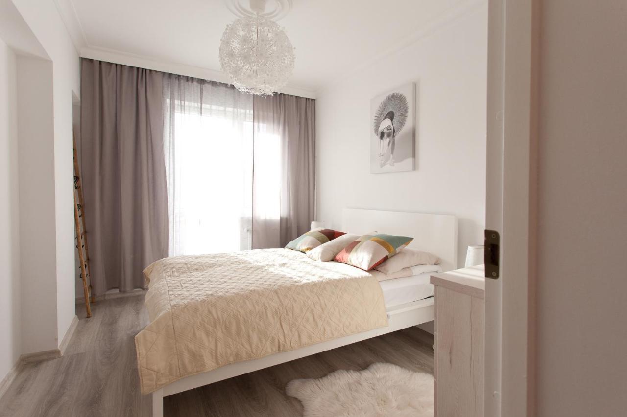 Uroczy Apartament Rzeczna 코워브제크 외부 사진