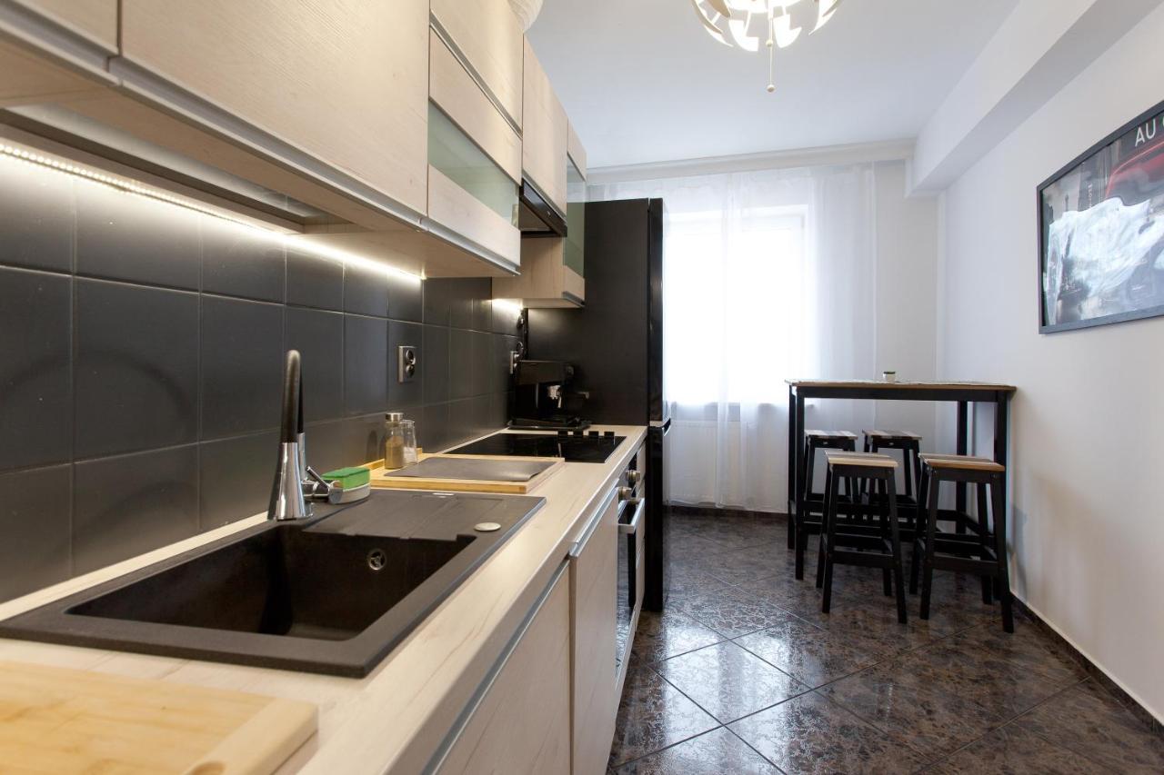 Uroczy Apartament Rzeczna 코워브제크 외부 사진